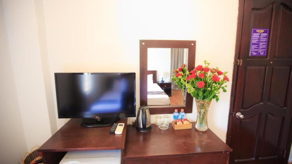 Pho Bien Hotel Нячанг Экстерьер фото