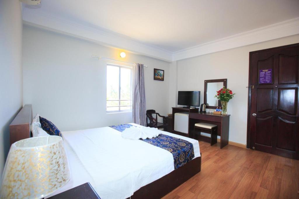 Pho Bien Hotel Нячанг Экстерьер фото
